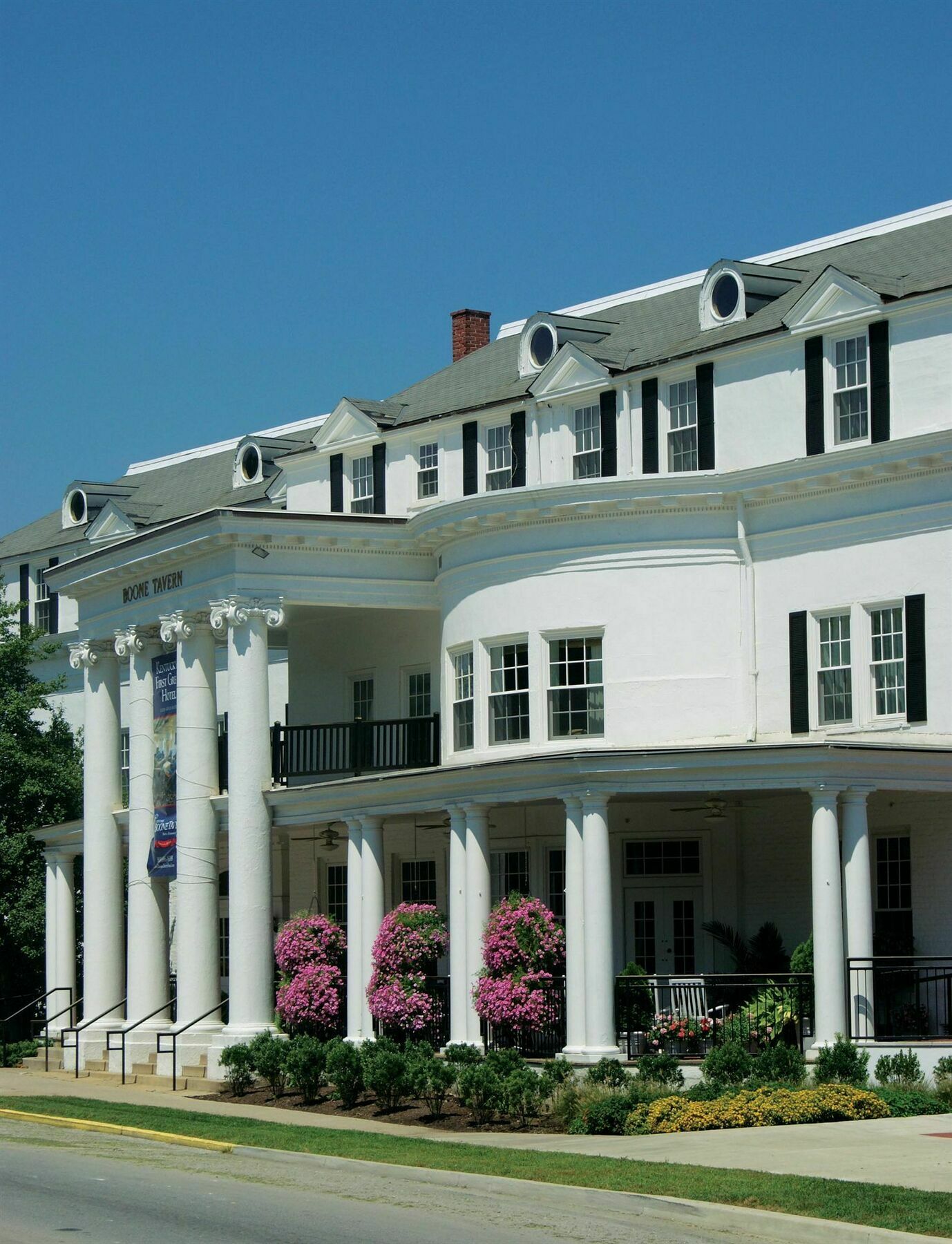 Historic Boone Tavern Berea Exterior photo