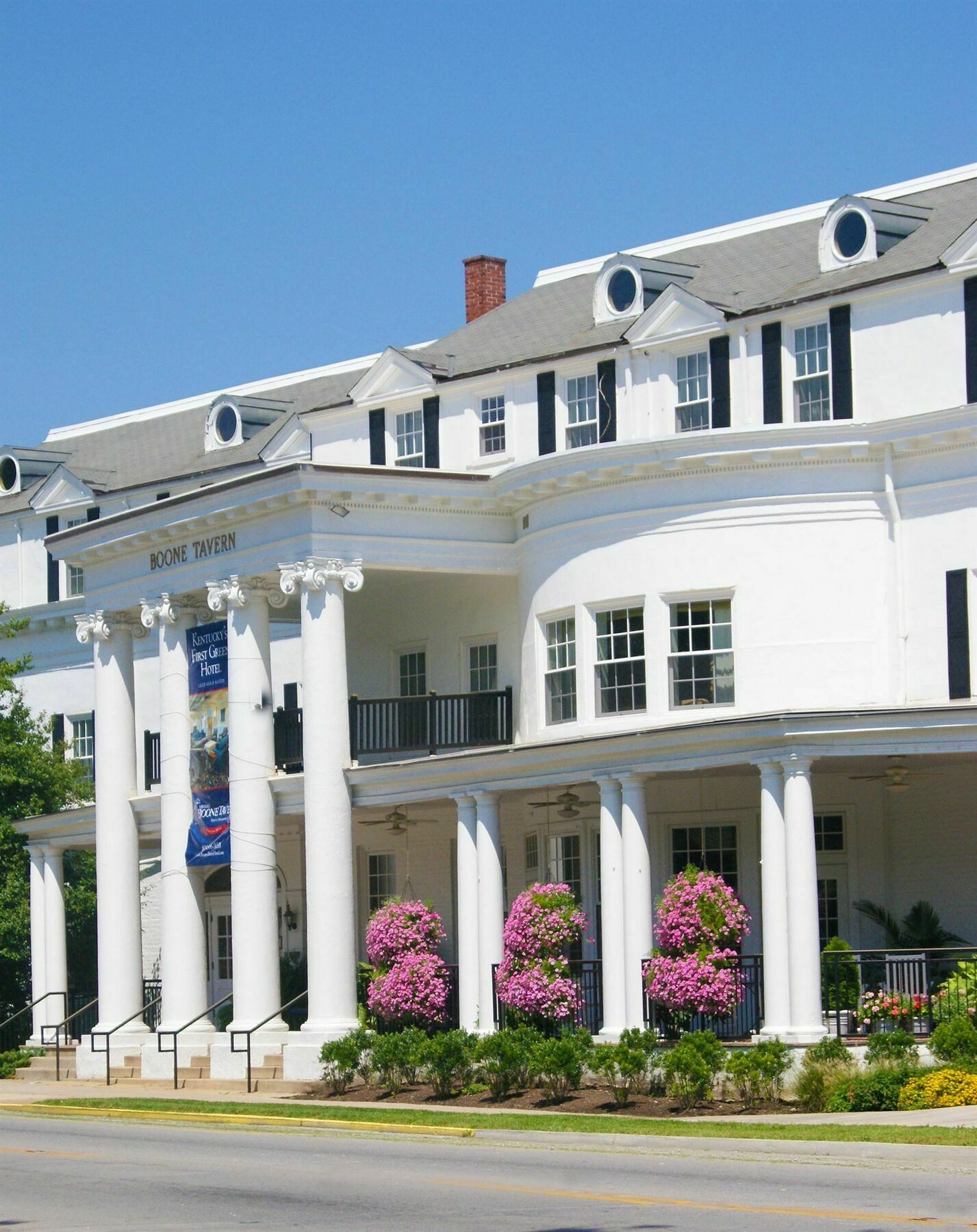 Historic Boone Tavern Berea Exterior photo